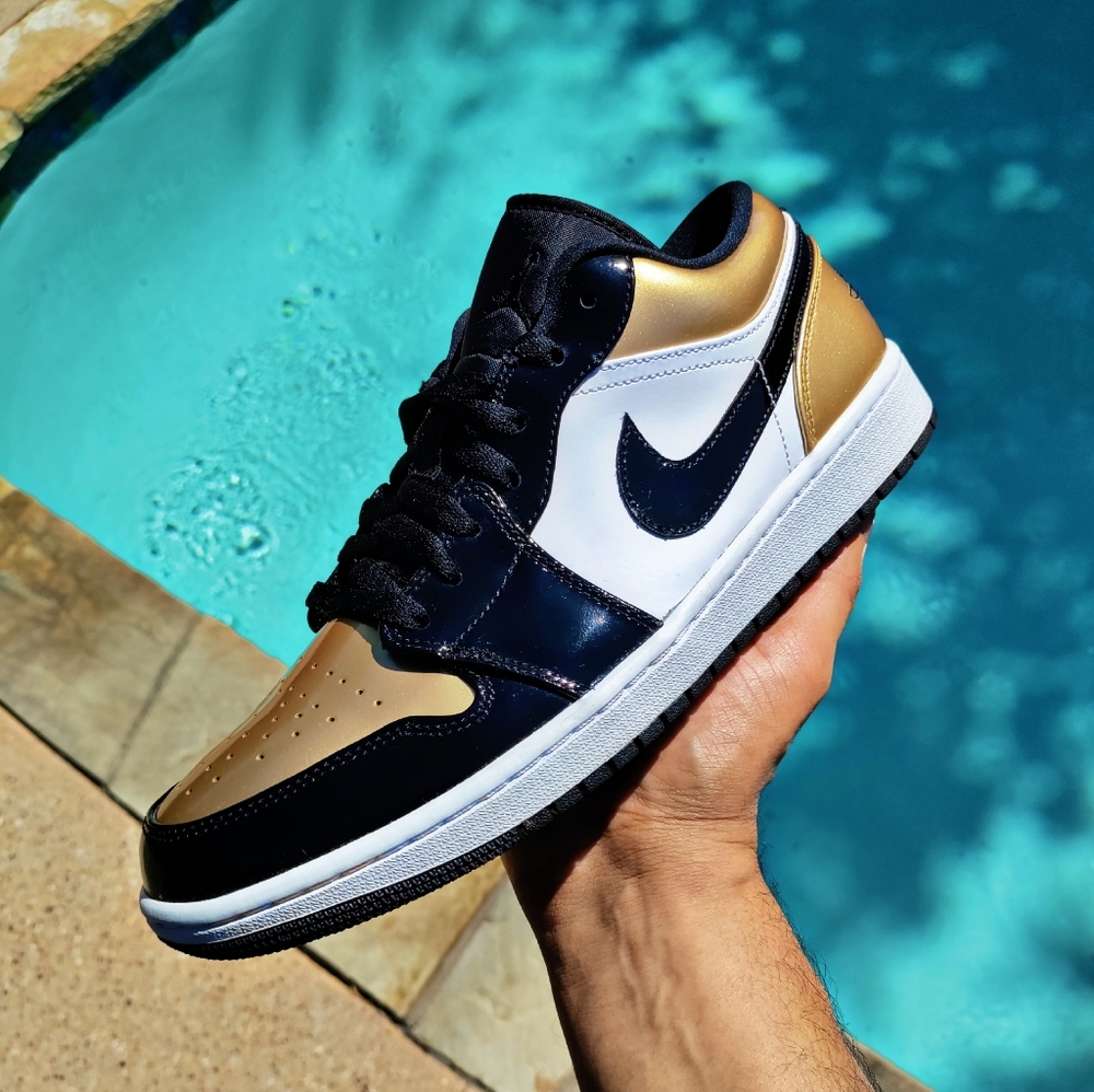 Air Jordan 1 Low "Gold Toe"